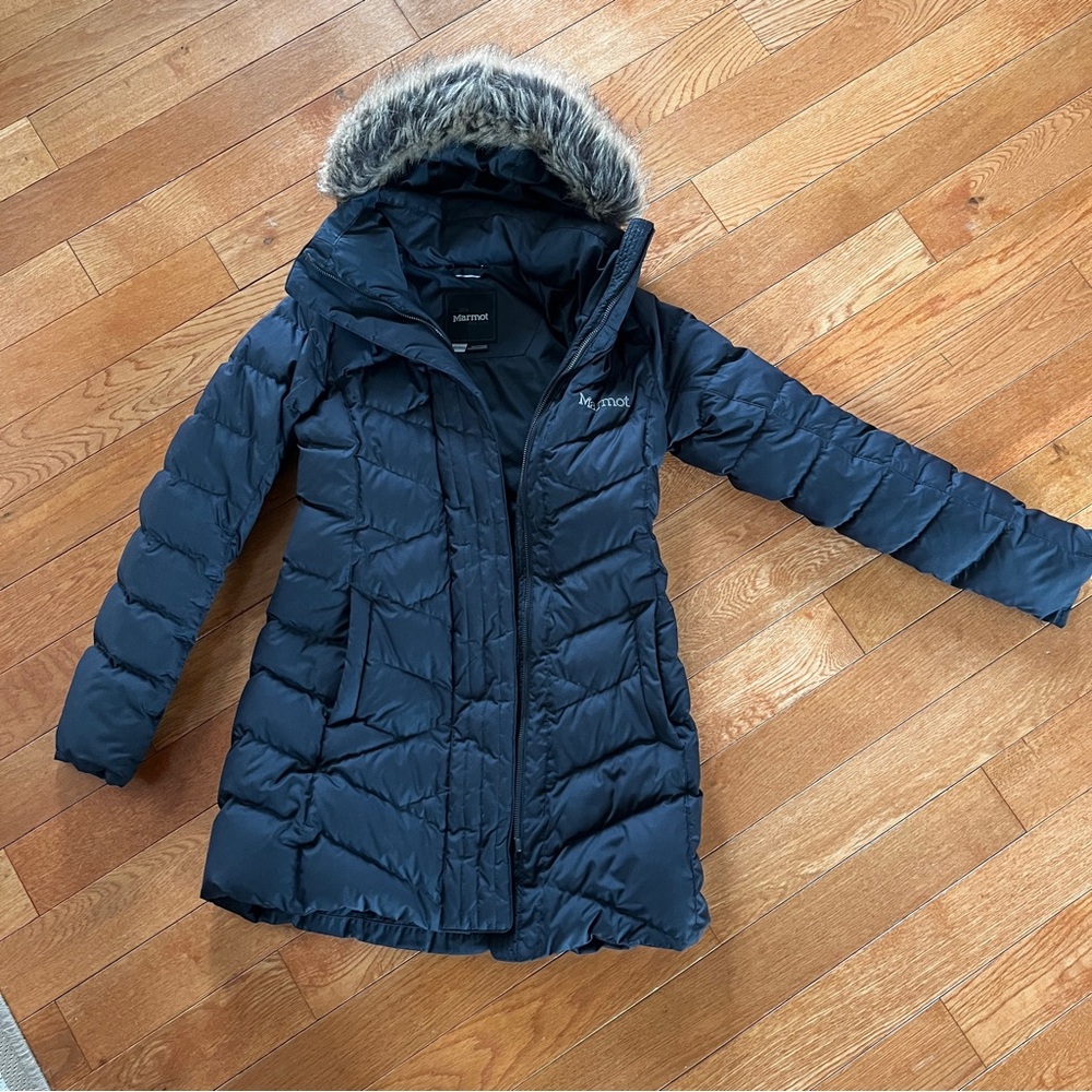 NEW Marmot women’s Varma long down parka jacket XS. 700 down fill